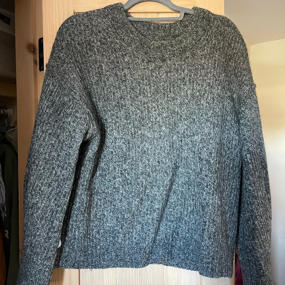 Everlane Alpaca Crew in Heather Gray